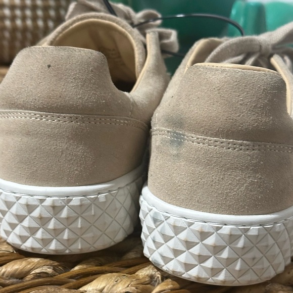 Bruno Magli Paola Platform Sneaker Sand Suede Size 7.5M - Picture 4 of 6